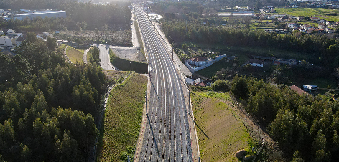 Imagem 3 Linha do Norte - Conclusão da empreitada de Reabilitação Integral de Via entre Espinho e Vila Nova de Gaia