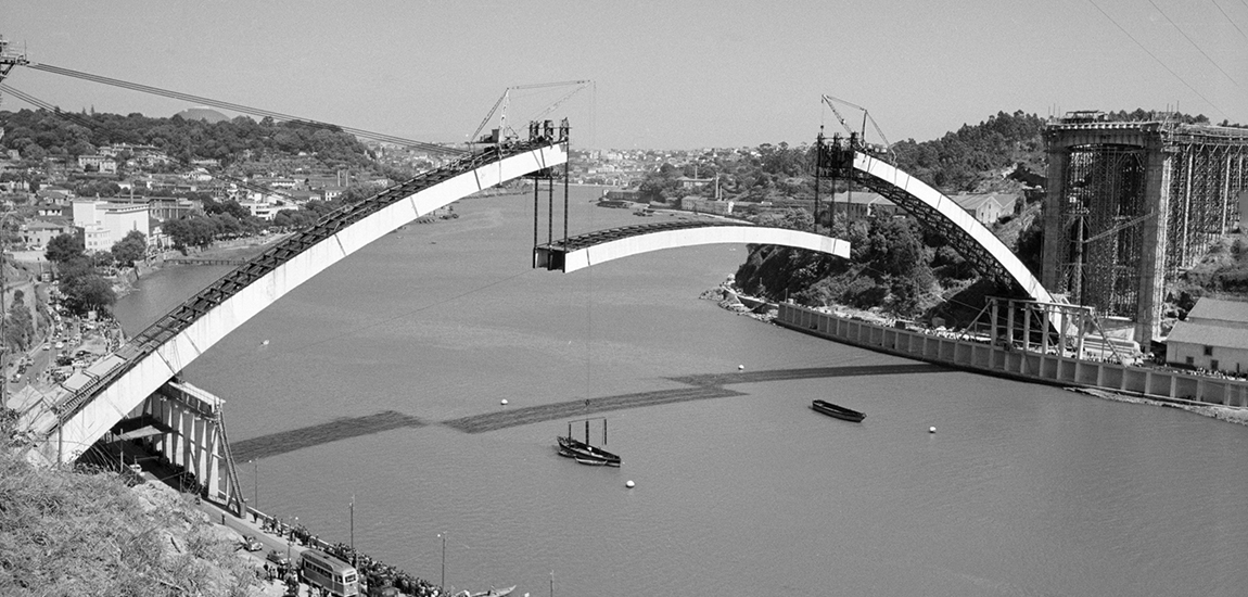 Imagem histórica 1 Ponte da Arrábida