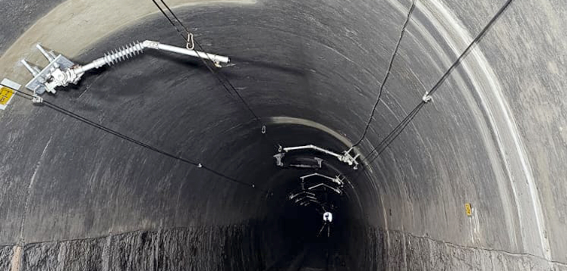 Imagem 1 - Conclusão da reabilitação de Catenária no túnel de Alcântara